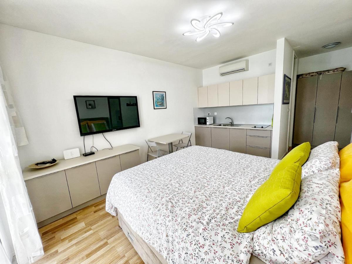 Studio Apartma Pag Blue Ocean 1 With Sea View Đảo Pag Ngoại thất bức ảnh